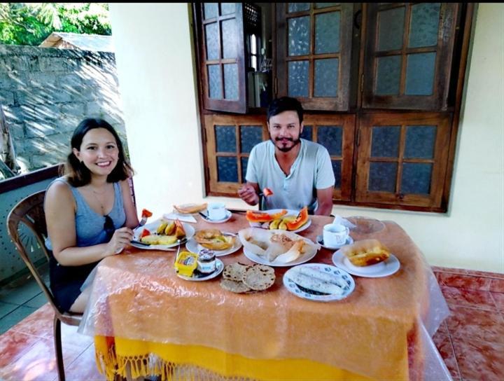 Arani Homestay Polonnaruwa Zimmer foto